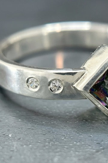 mystic topaz rotated square ring with flush sets / size 10