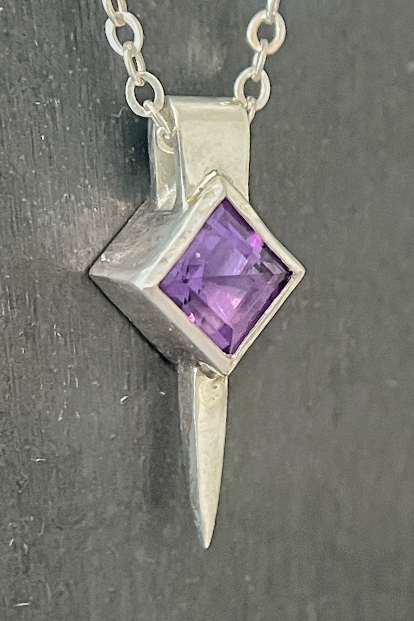 tiny square spike / amethyst