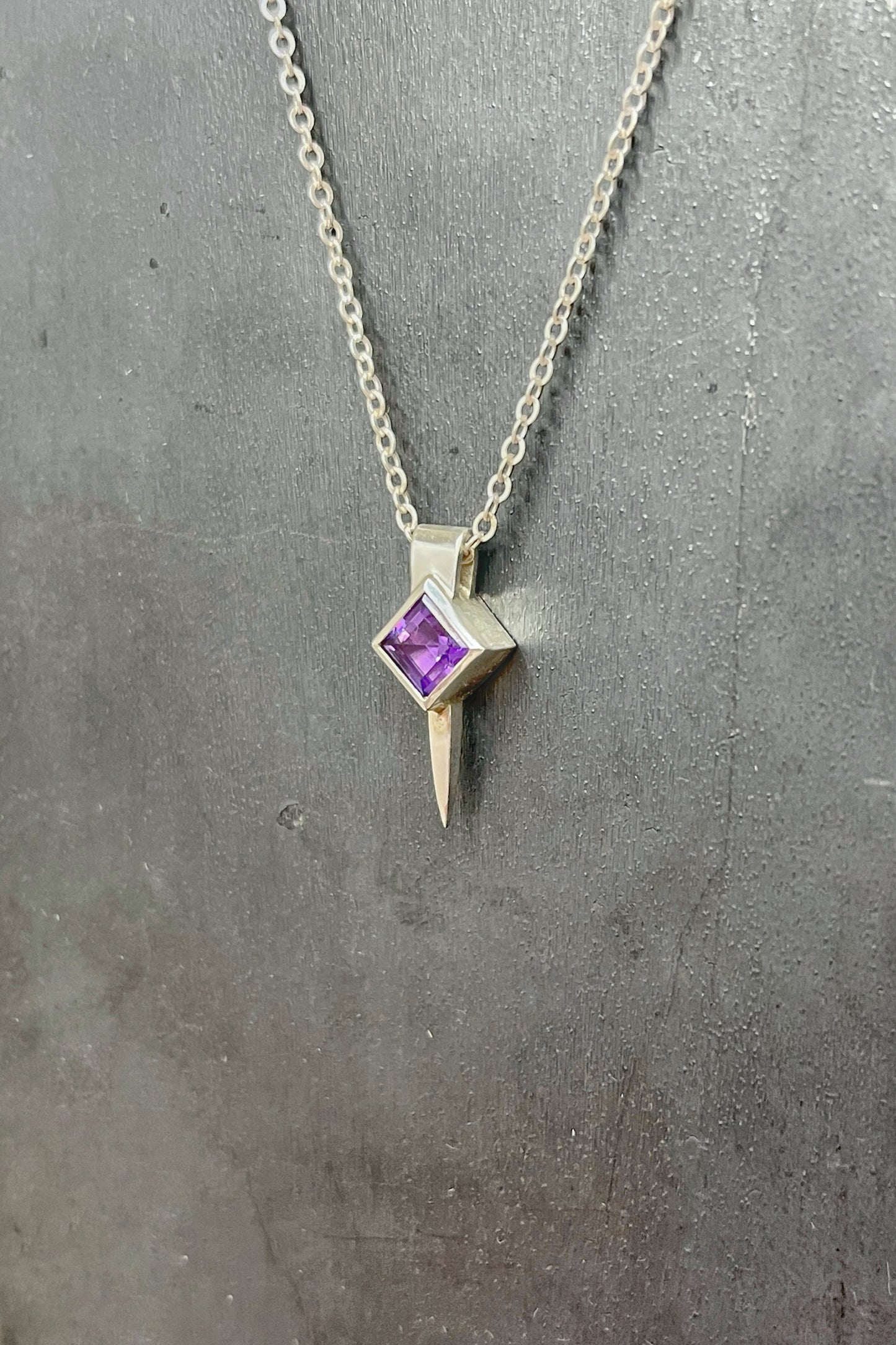 tiny square spike / amethyst