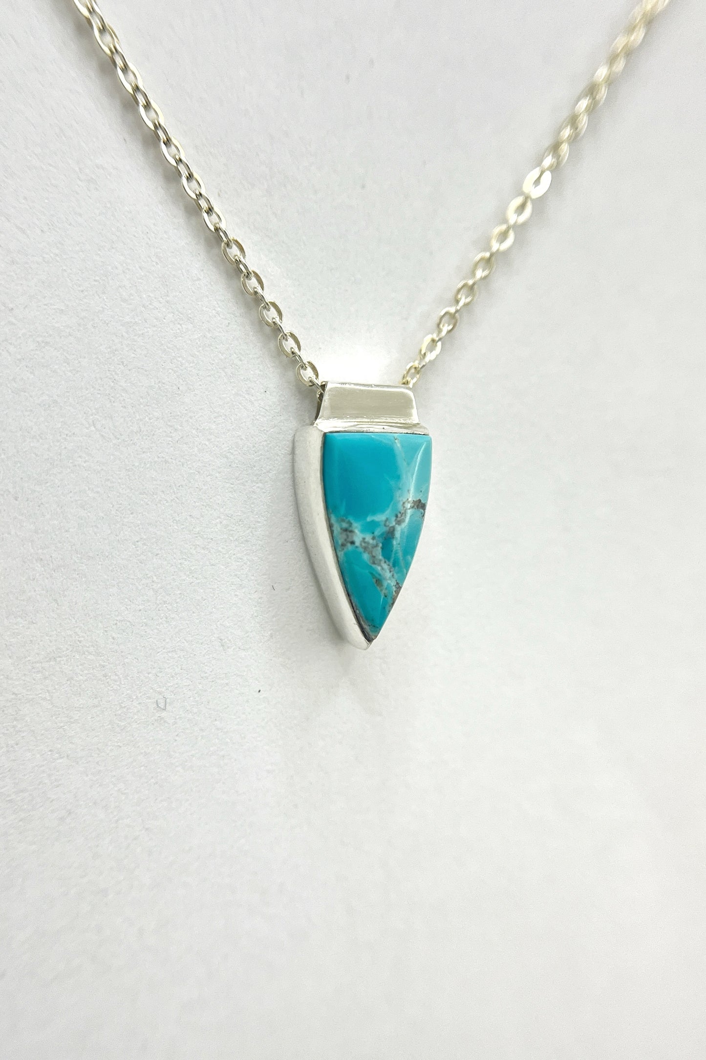 tiny world necklace / turquoise