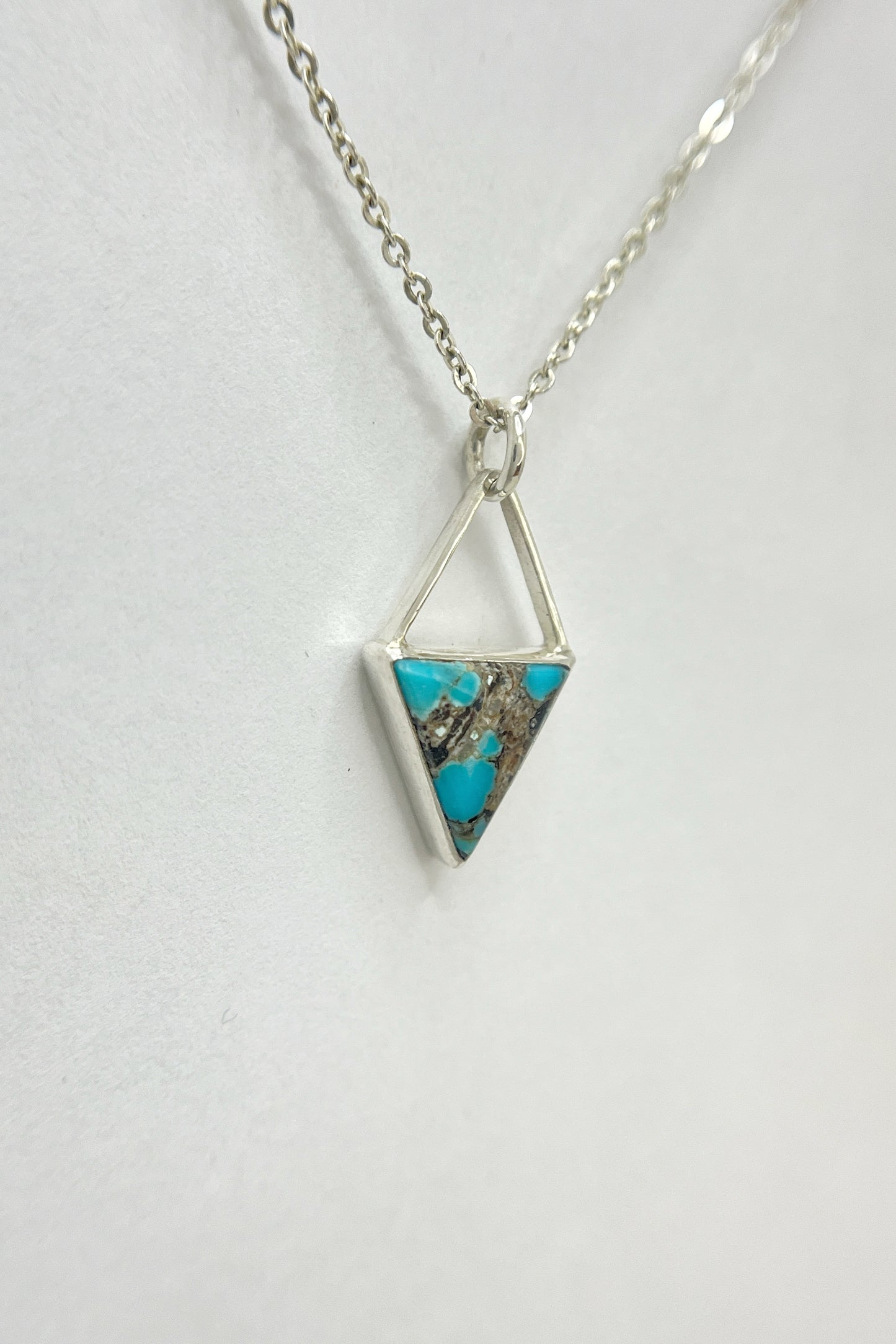 tiny world necklace / turquoise
