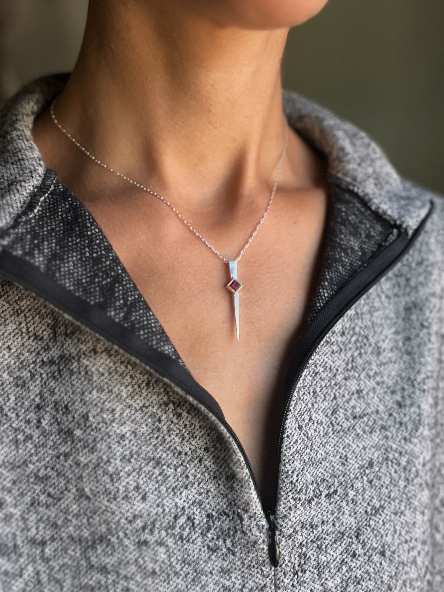 long spike necklace / garnet