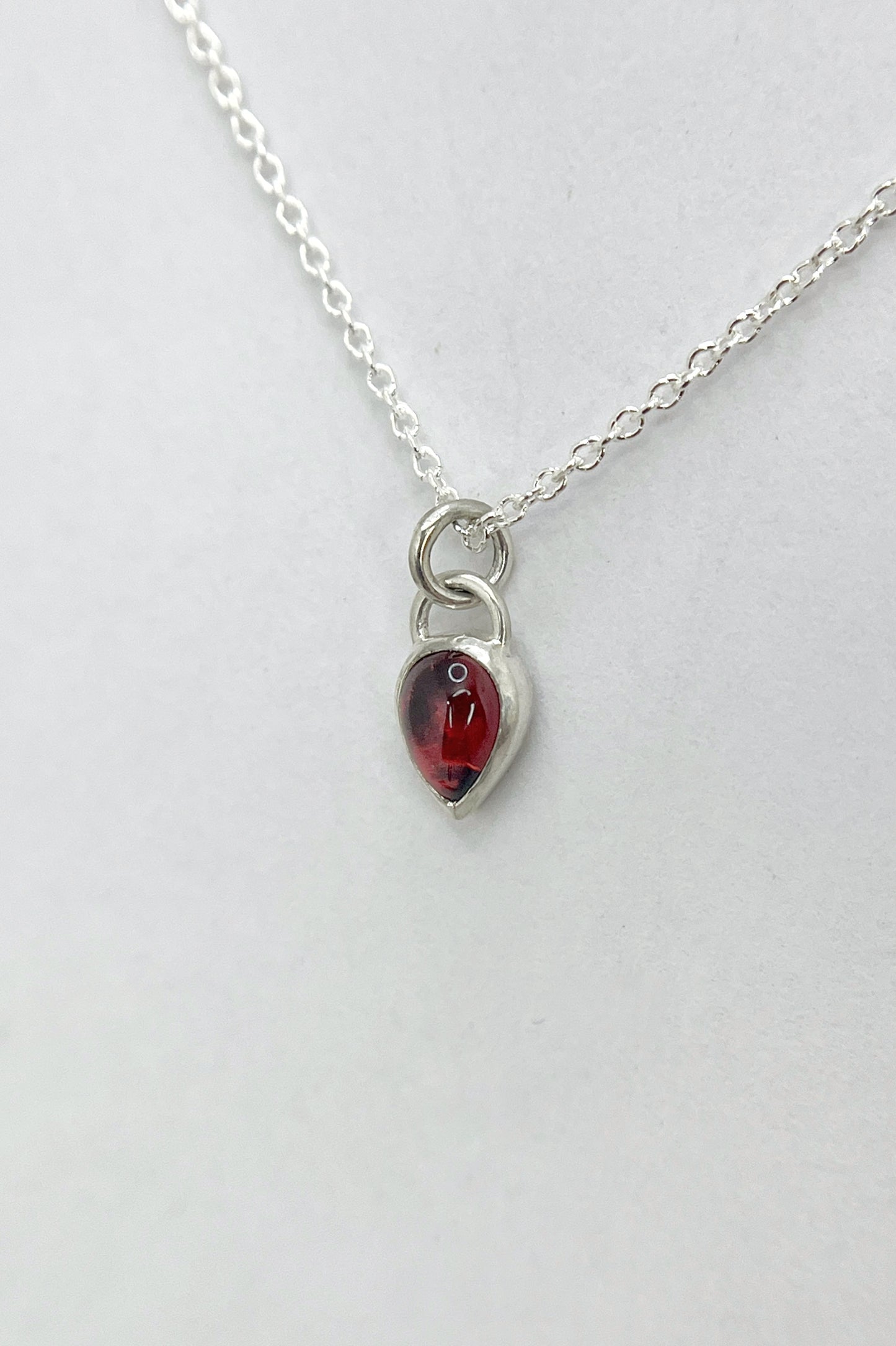tiny teardrop necklace / mozambique garnet