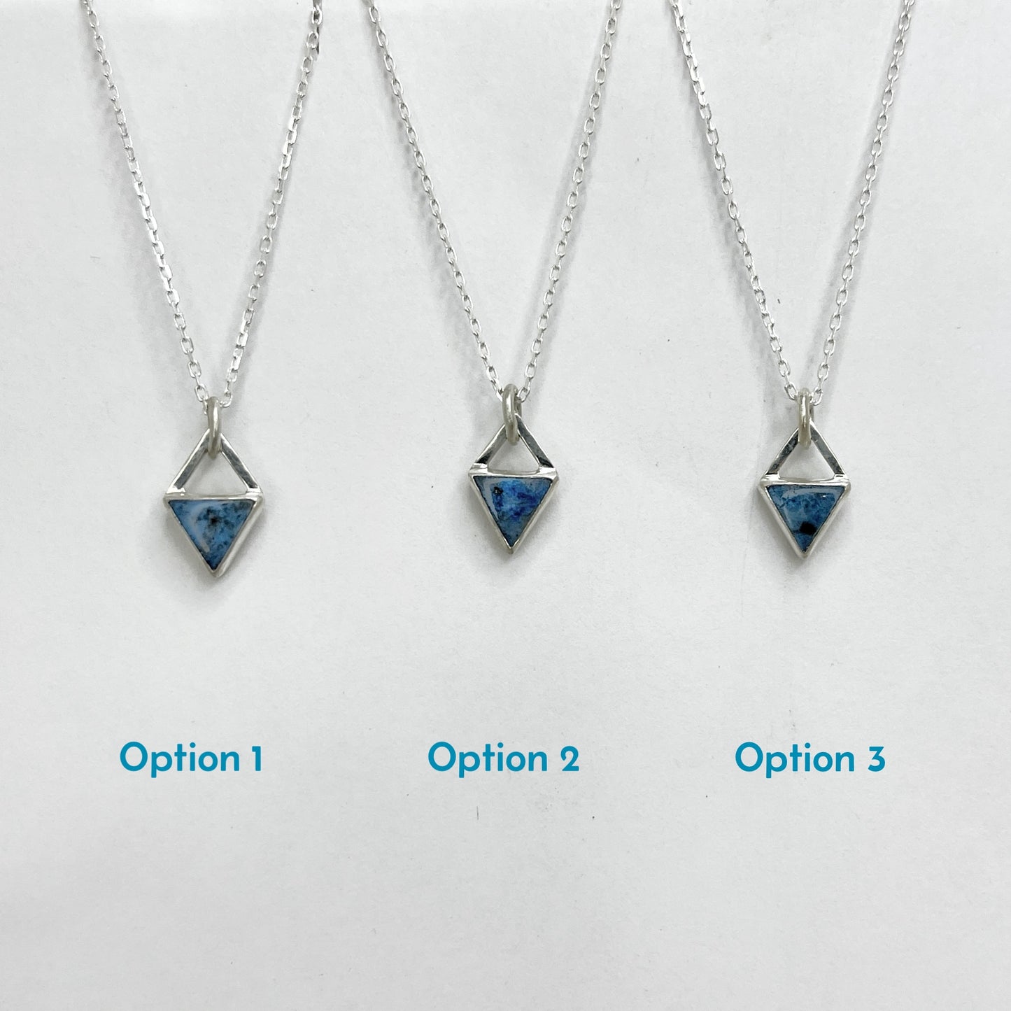 tiny triangle necklace / lapis lazuli