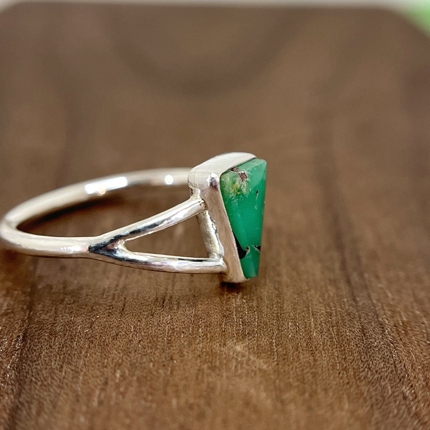 variscite triangle ring / size 7.5
