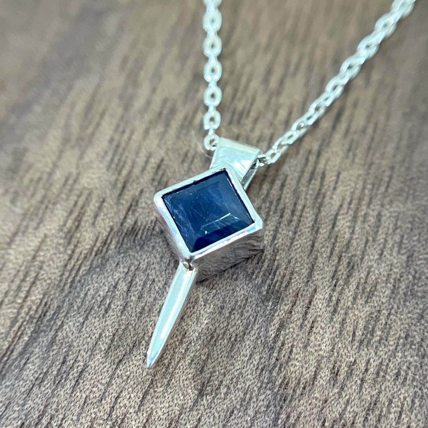 tiny square spike / sapphire