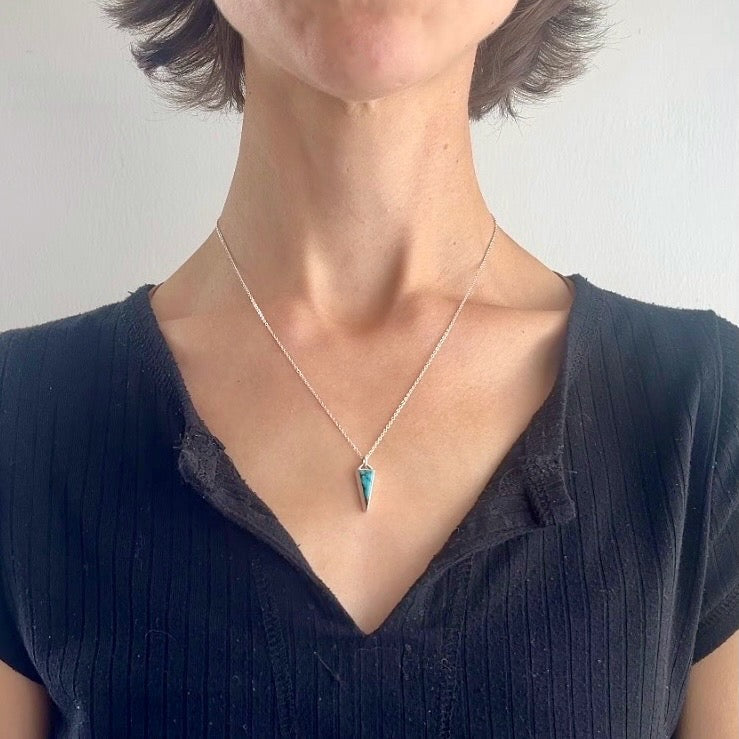 long triangle / turquoise