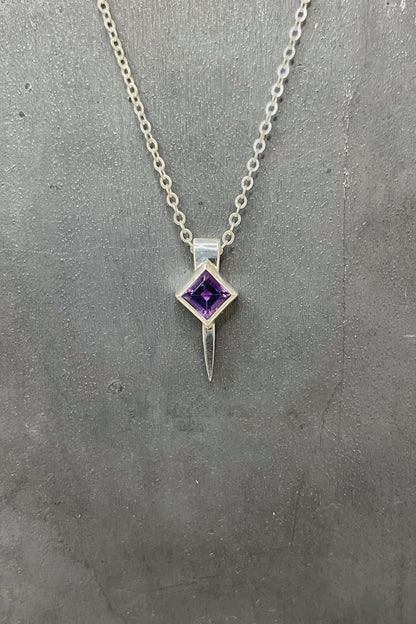 tiny square spike / amethyst