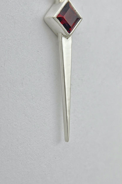 long spike necklace / garnet