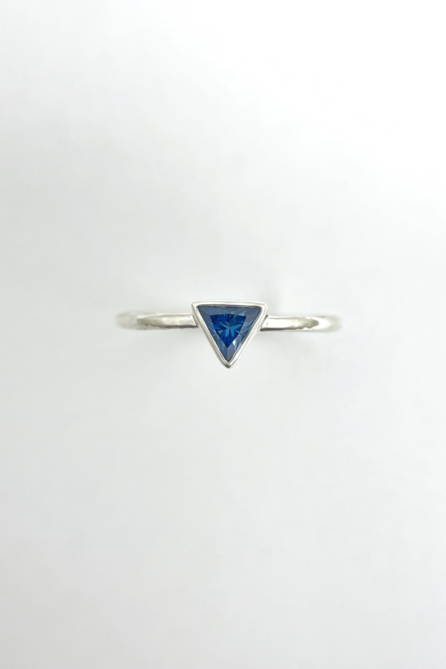 tiny triangle ring / blue cubic zirconia / size 8.5