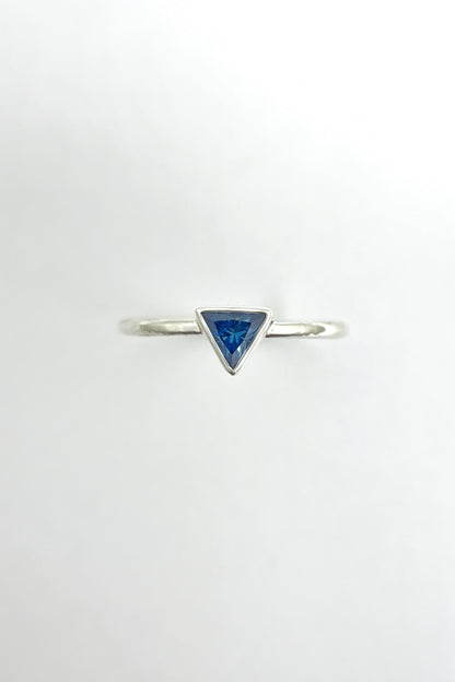 tiny triangle ring / blue cubic zirconia / size 8.5