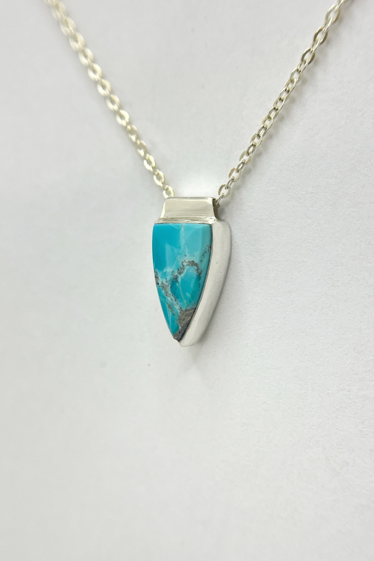 tiny world necklace / turquoise
