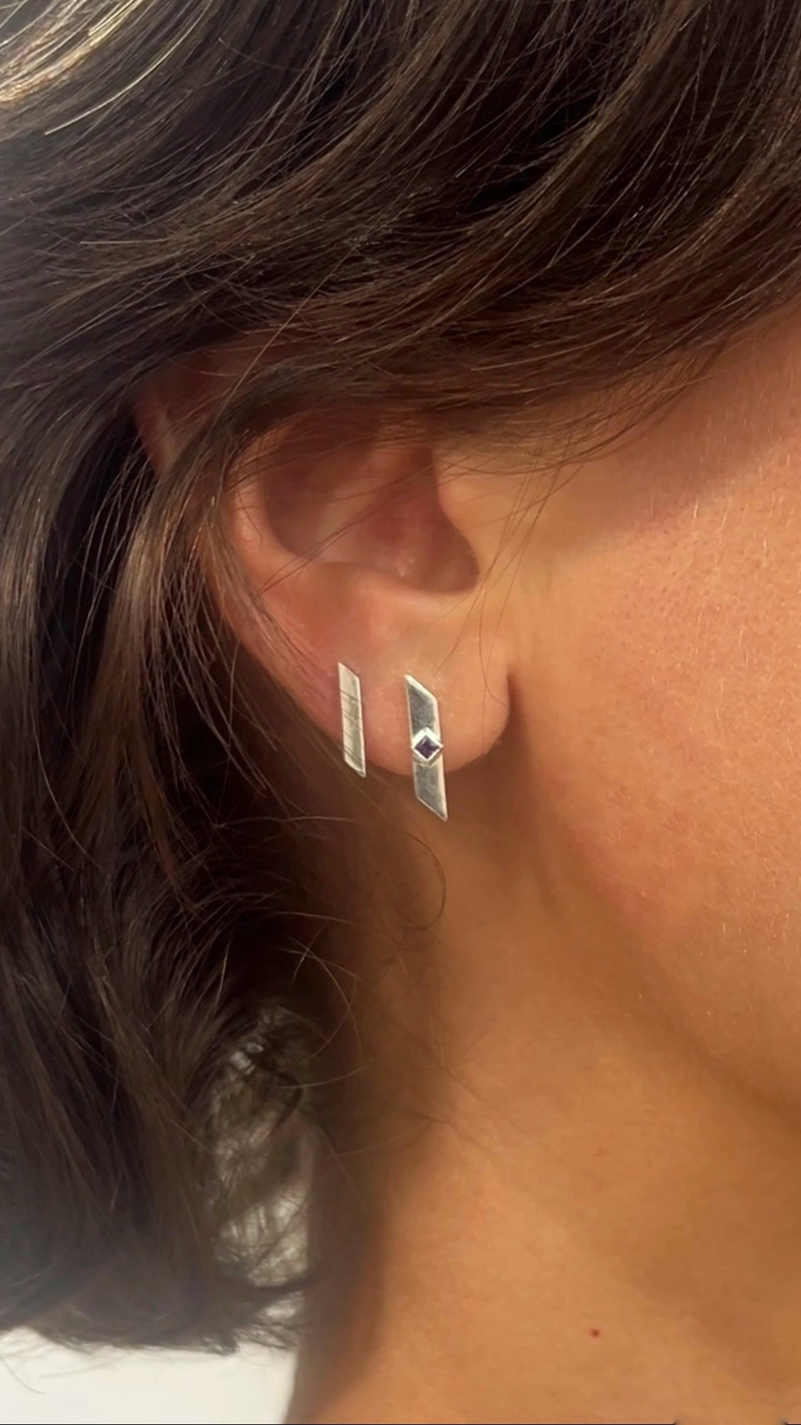 warp stud earrings / amethyst
