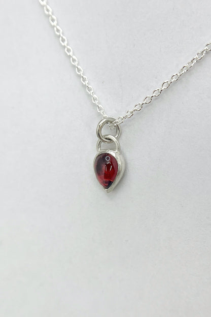 tiny teardrop necklace / mozambique garnet