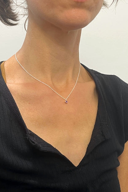 3mm sugarloaf necklace / amethyst