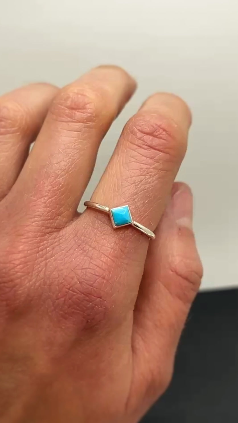rotated square turquoise solitaire ring / size 7