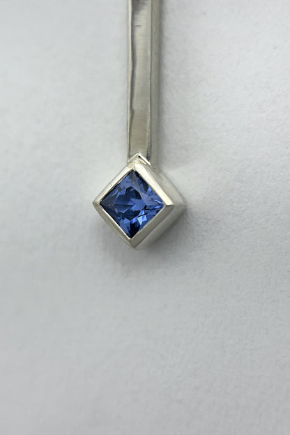 droplet earrings / ceylon blue sapphire