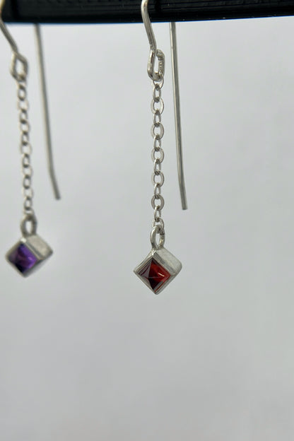 sugarloaf dangle earrings / garnet & amethyst