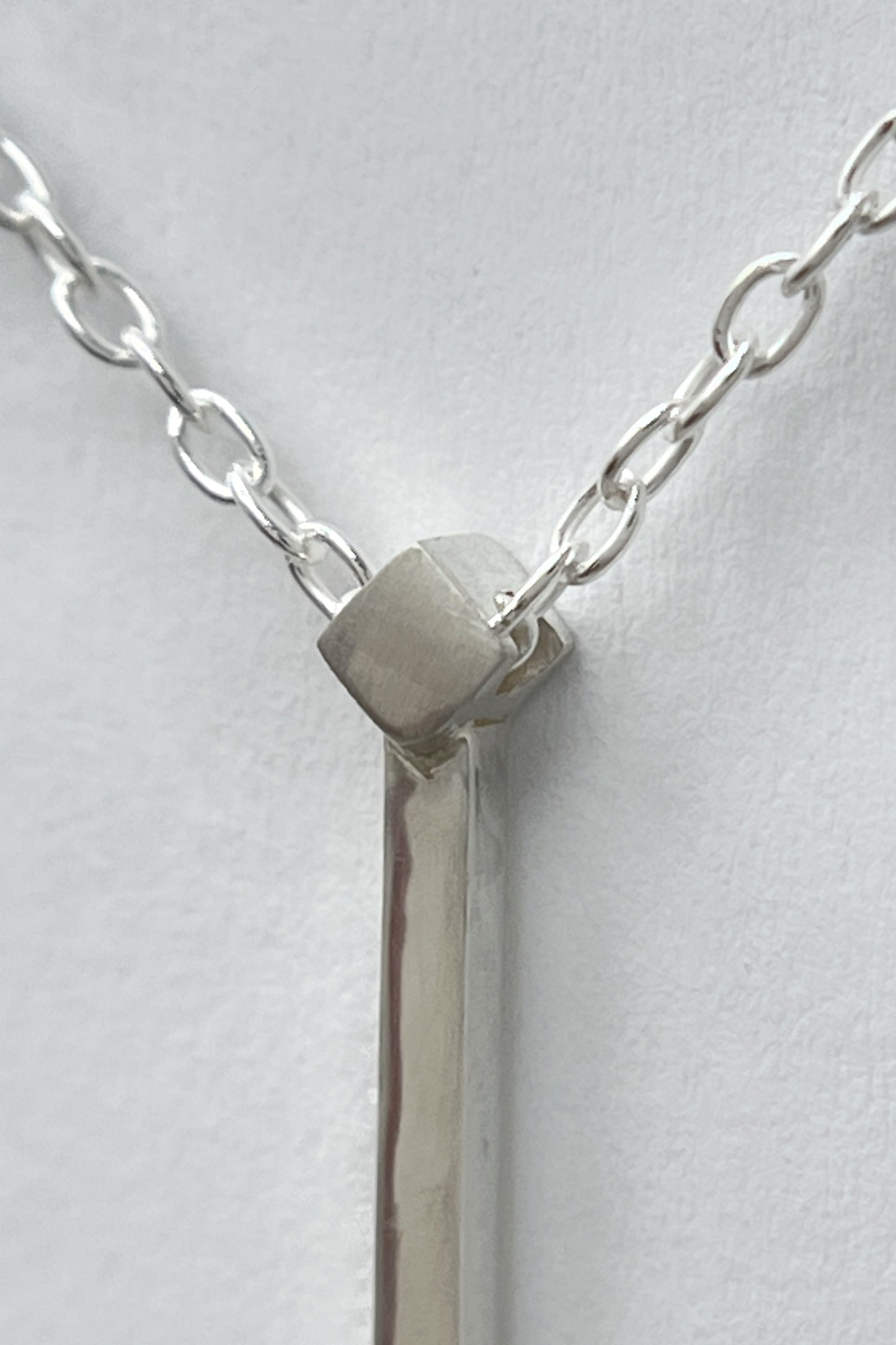 tiny droplet necklace / green cubic zirconia