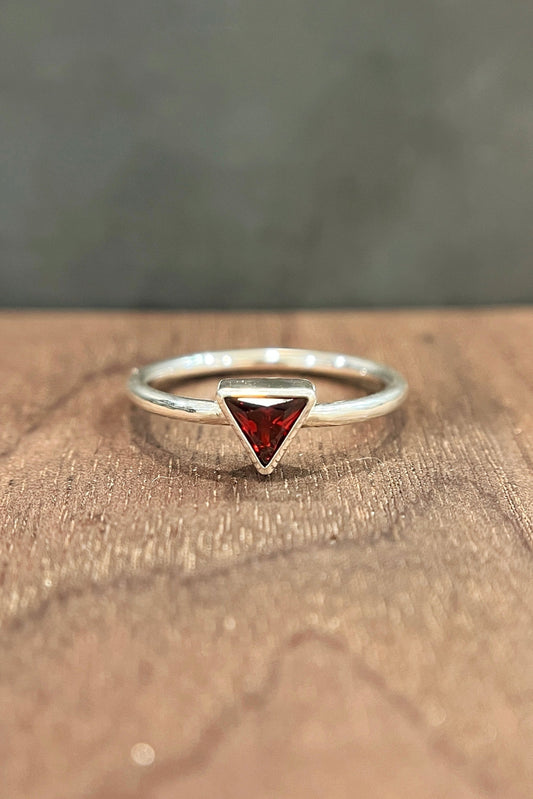 tiny triangle ring / red cubic zirconia / size 7