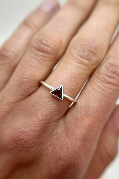 tiny triangle ring / red cubic zirconia / size 7