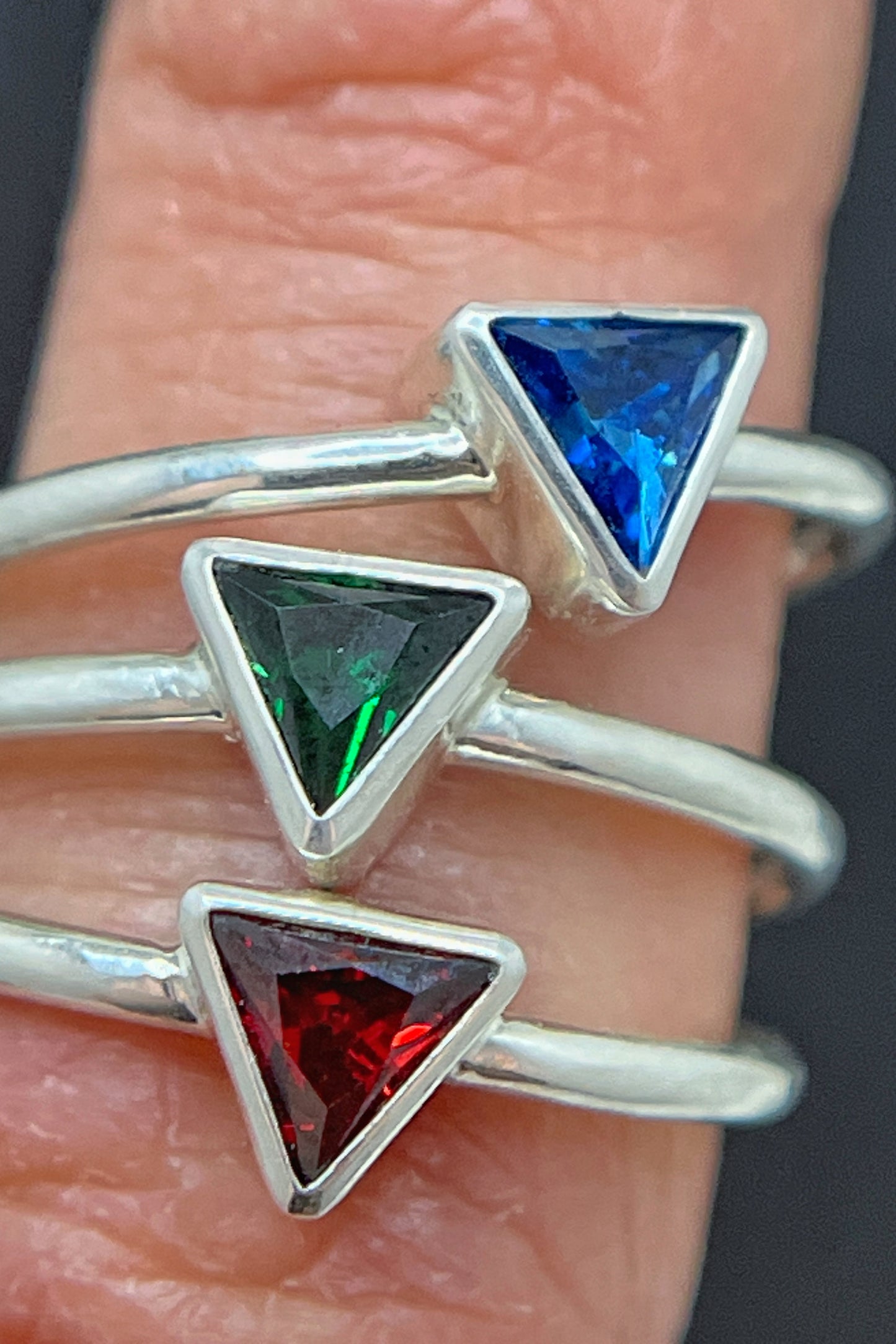 tiny triangle ring / red cubic zirconia / size 7