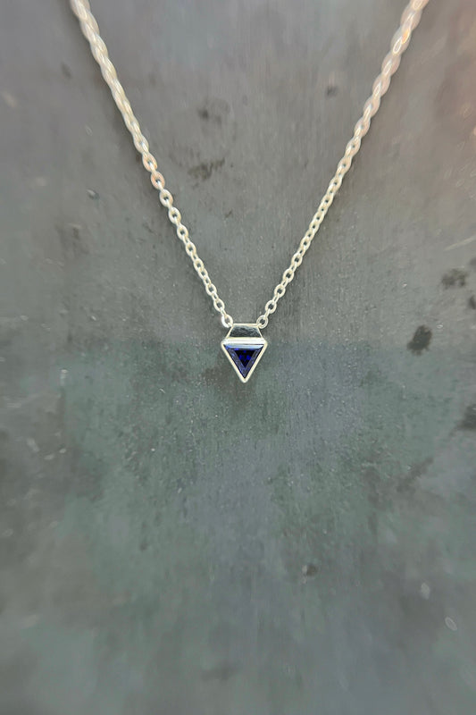 tiny triangle / sapphire