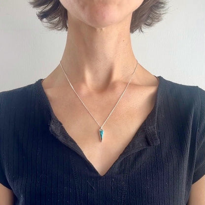 long triangle / turquoise