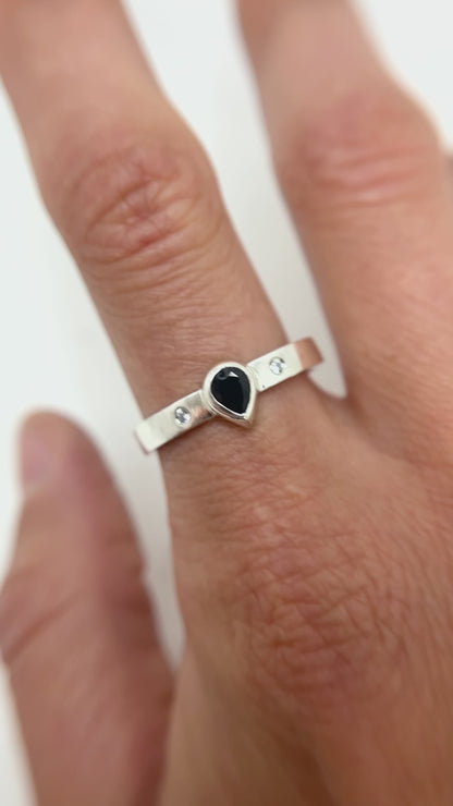 deep blue sapphire pear ring with flush sets / size 9
