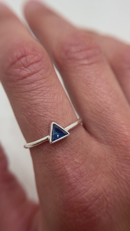 tiny triangle ring / blue cubic zirconia / size 8.5