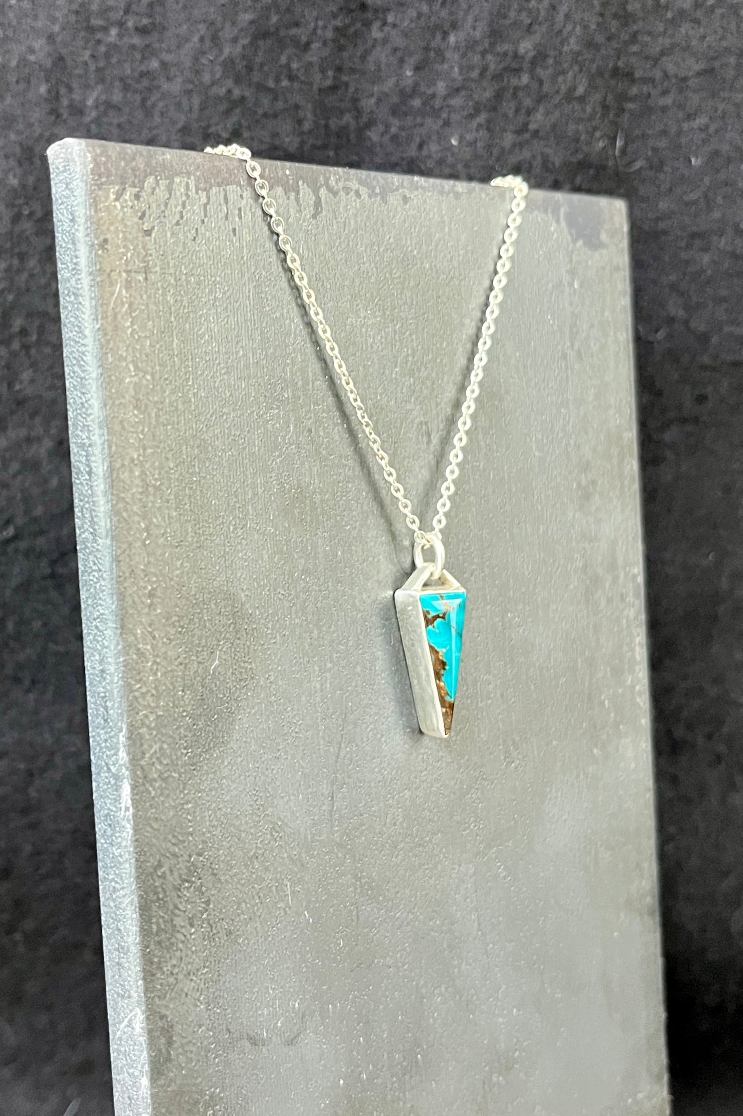 long triangle / turquoise
