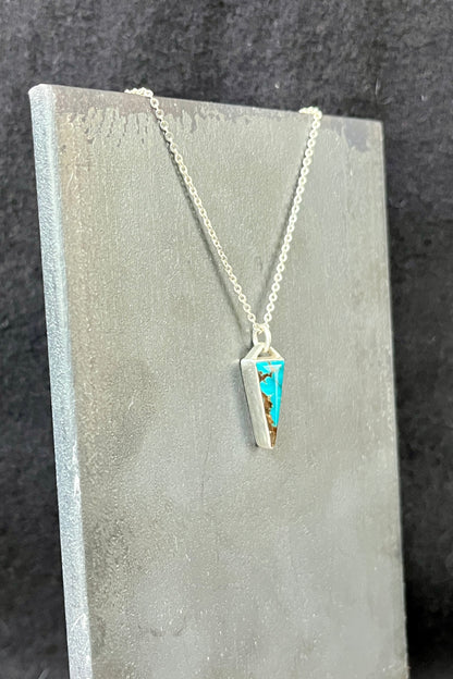 long triangle / turquoise